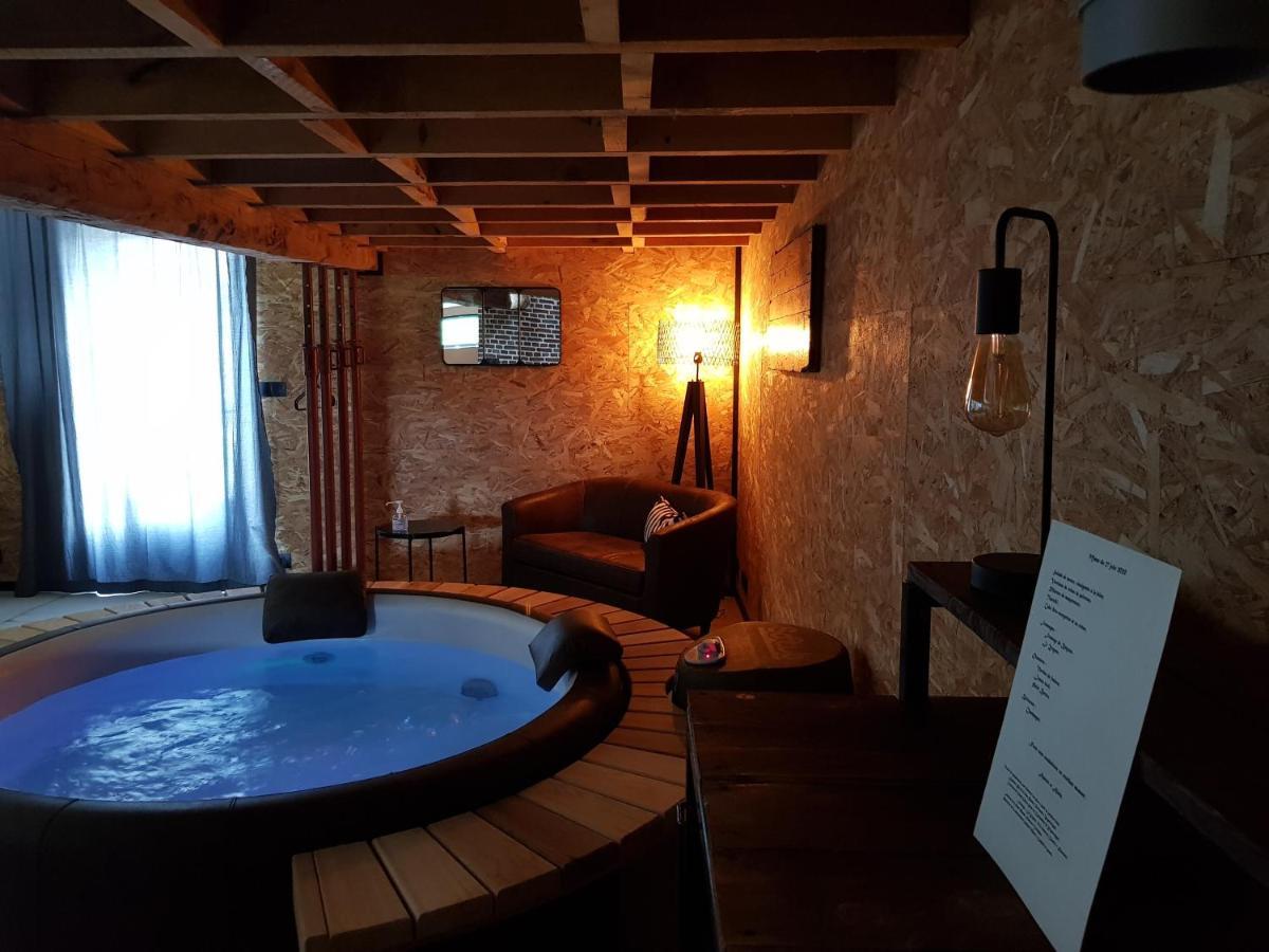 Au Soleil Vert - Chambre De Charme Avec Spa Et Sauna Prives Zeggers-Cappel Exteriör bild
