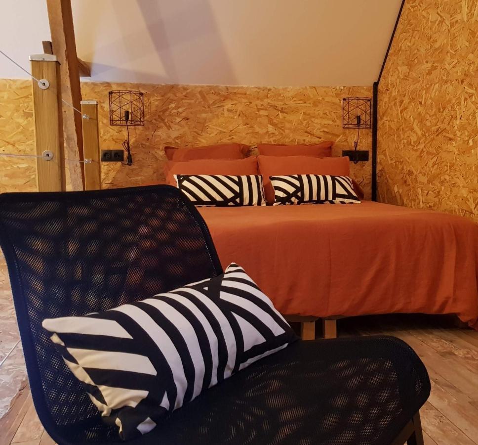Au Soleil Vert - Chambre De Charme Avec Spa Et Sauna Prives Zeggers-Cappel Exteriör bild